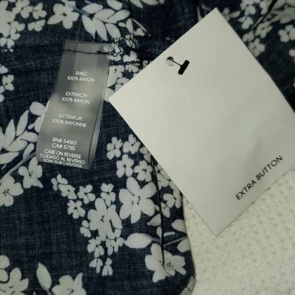 Calvin Klein Floral 100% Rayon Capped Sleeve Full Button Belt Loops Sz. 4 Dress - Picture 8 of 12